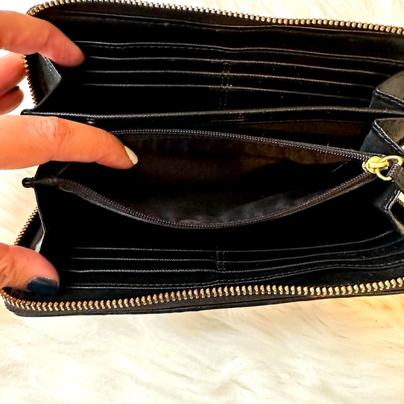 Coach Gathered Leather Accordion Zip Wallet Black - Picture 5 of 6